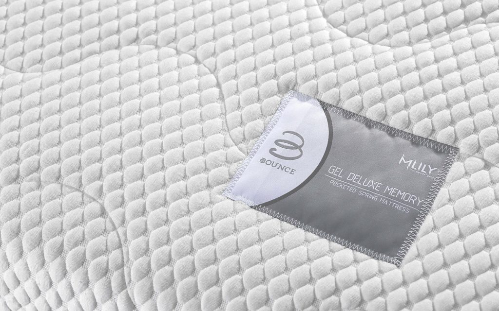 Mondo Convenienza Fresh Deluxe, etichetta sulla trapunta a onde