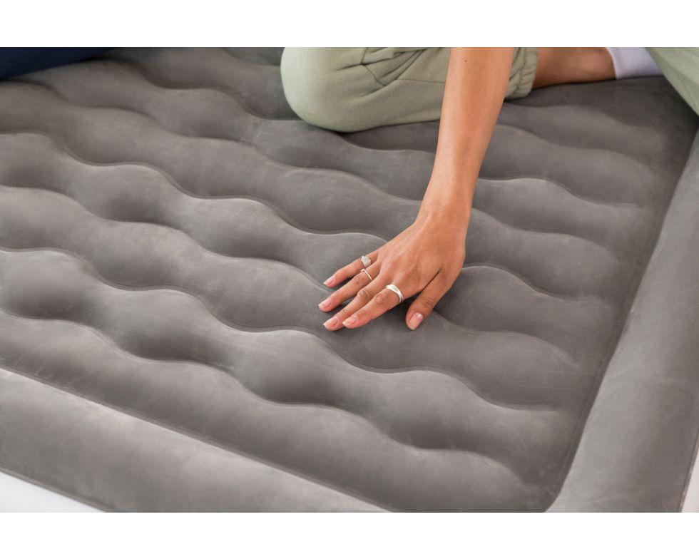 Bestway Tritech 6714N, dettaglio della superficie floccata a onde