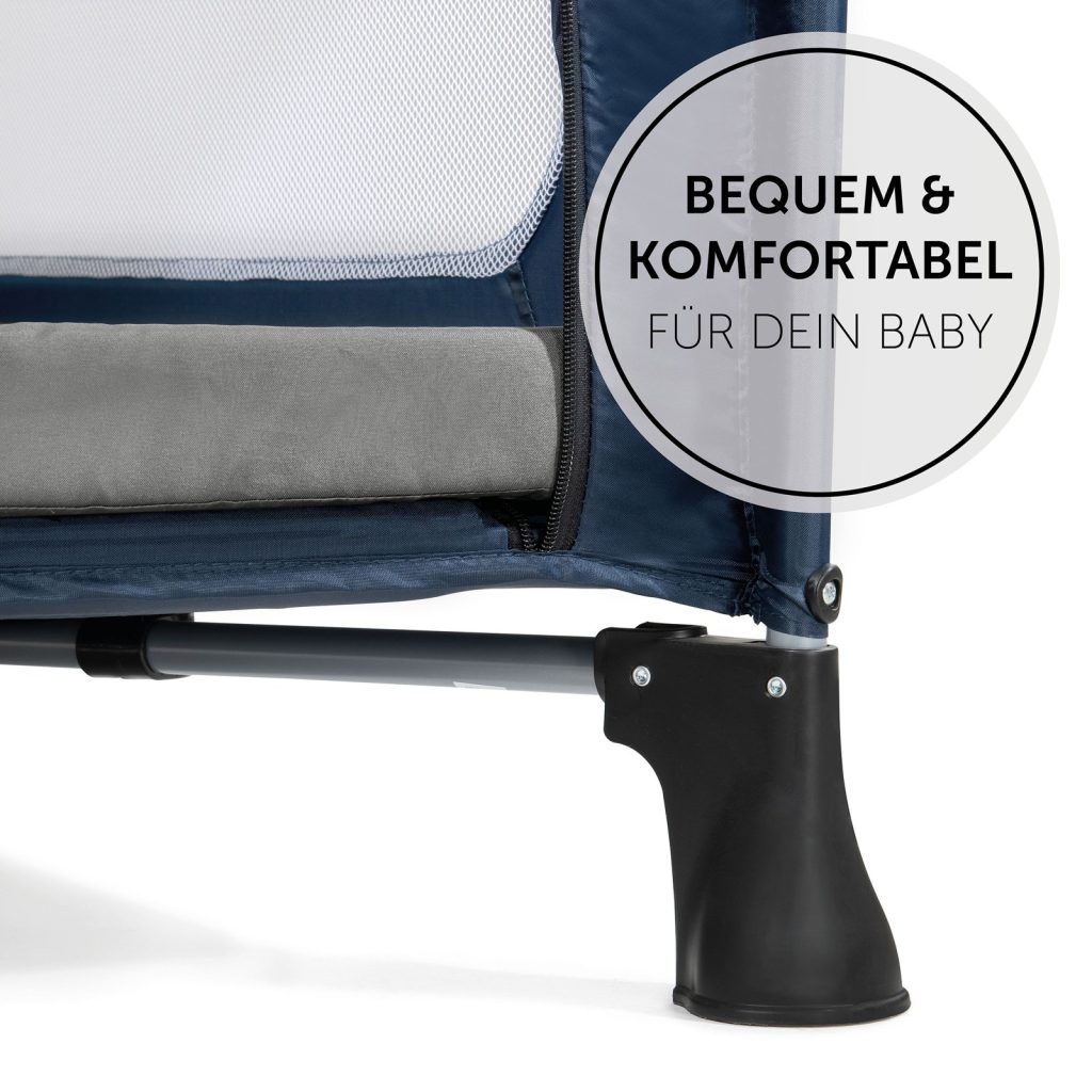 Materasso Hauck Sleeper sistemato dentro un lettino da viaggio