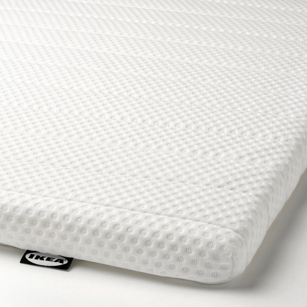 IKEA Nisseholm – angolo del topper con fodera in maglia testurizzata