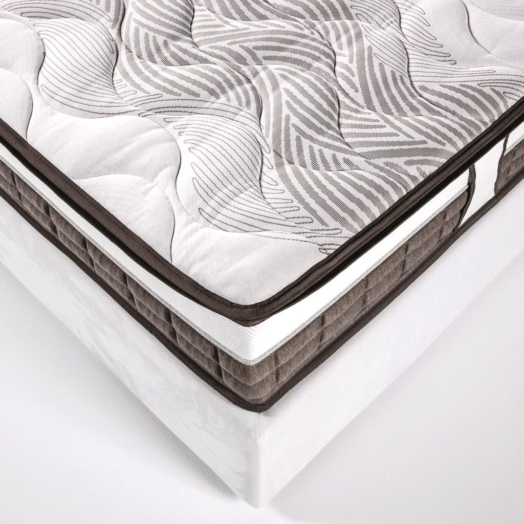 Marion Venere Platinum Suite, angolo del rivestimento trapuntato