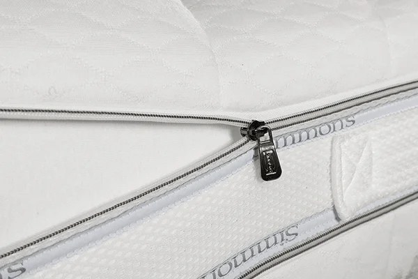 Simmons Premium Natural, fodera sfoderabile con cerniera