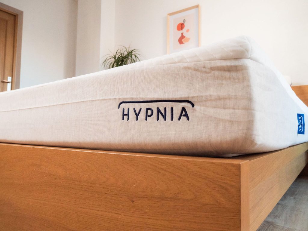 Angolo dello Slome Ibrido Originale con il logo Hypnia ricamato