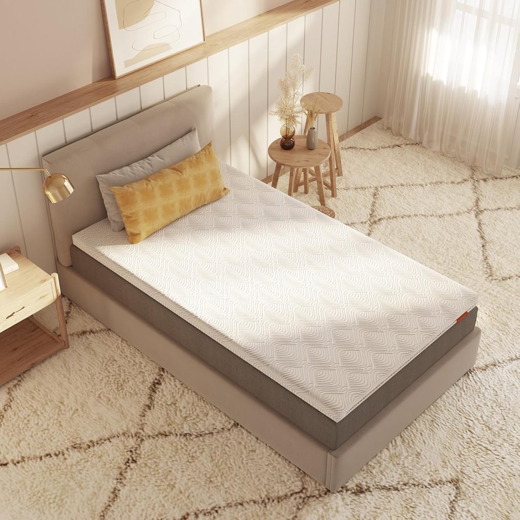 Sweetnight topper 10 cm su un letto singolo visto dall alto